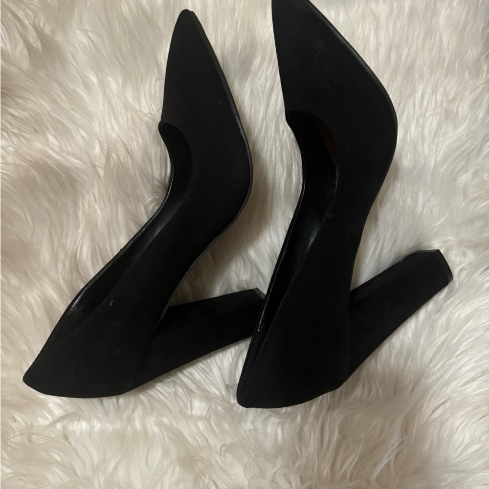 Cato Black Pointed Toe Block Heel Pumps